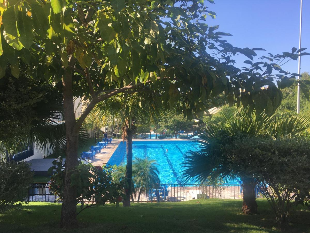 Hotel Golden Dolphin Com Cafe Da Manha! Piscinas 24H กัลดัสโนวัส ภายนอก รูปภาพ