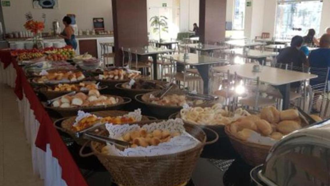 Hotel Golden Dolphin Com Cafe Da Manha! Piscinas 24H กัลดัสโนวัส ภายนอก รูปภาพ
