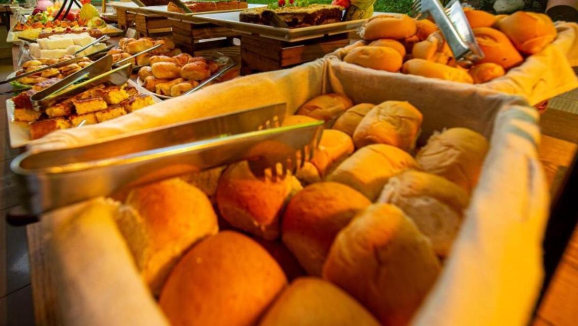 Hotel Golden Dolphin Com Cafe Da Manha! Piscinas 24H กัลดัสโนวัส ภายนอก รูปภาพ